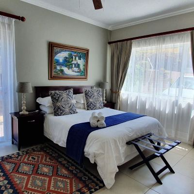 Economy Double Room, 1 Queen Bed, Kitchenette Brenton on The Rocks Promo Code