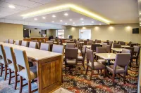 Grand Oaks Hotel