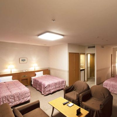 [Upgrade Guaranteed] Standard [South Wing Non-Smoking] つま恋リゾート 彩の郷 クーポン