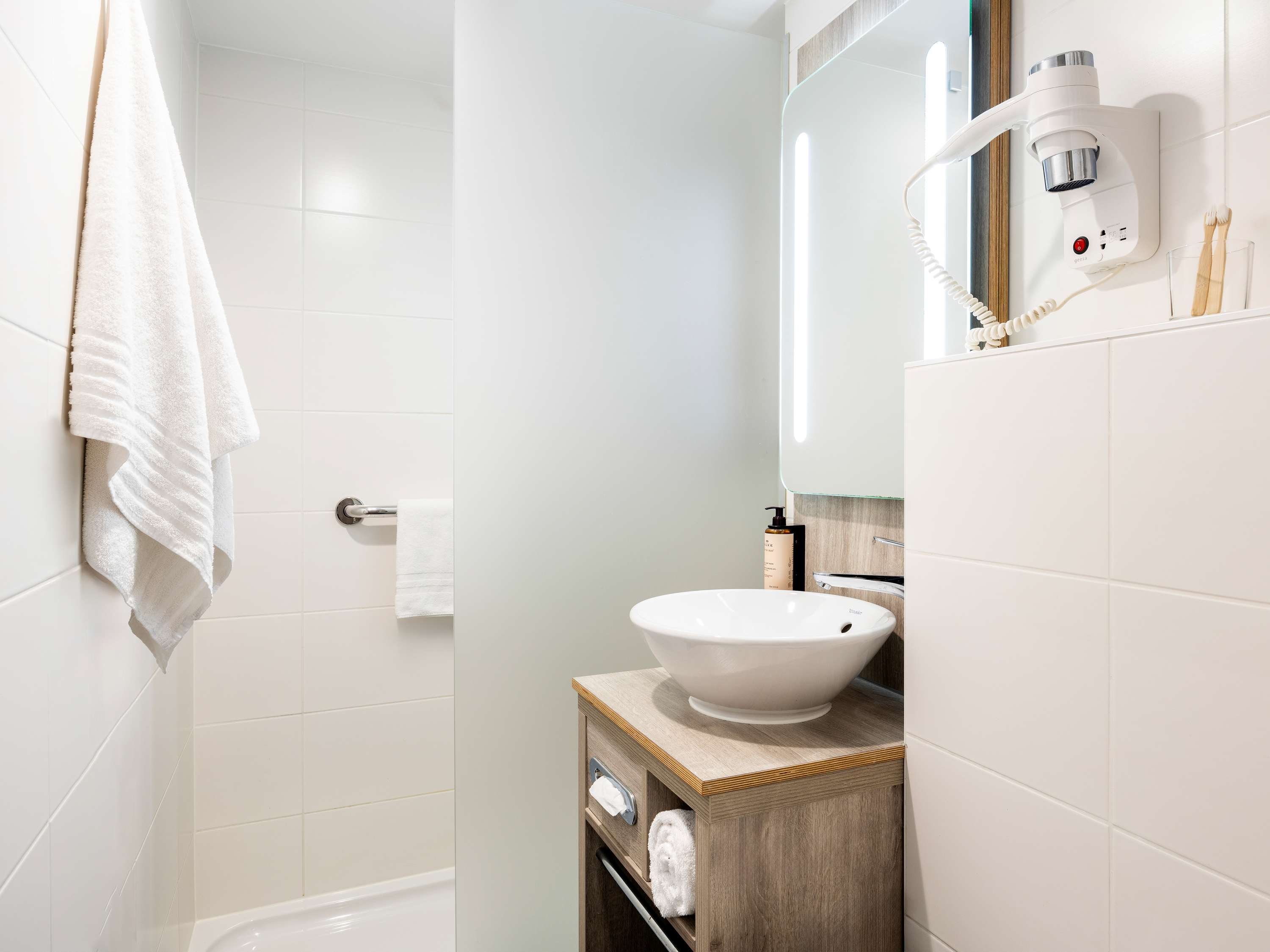 标准双人间 - 带1张双人床或2张单人床