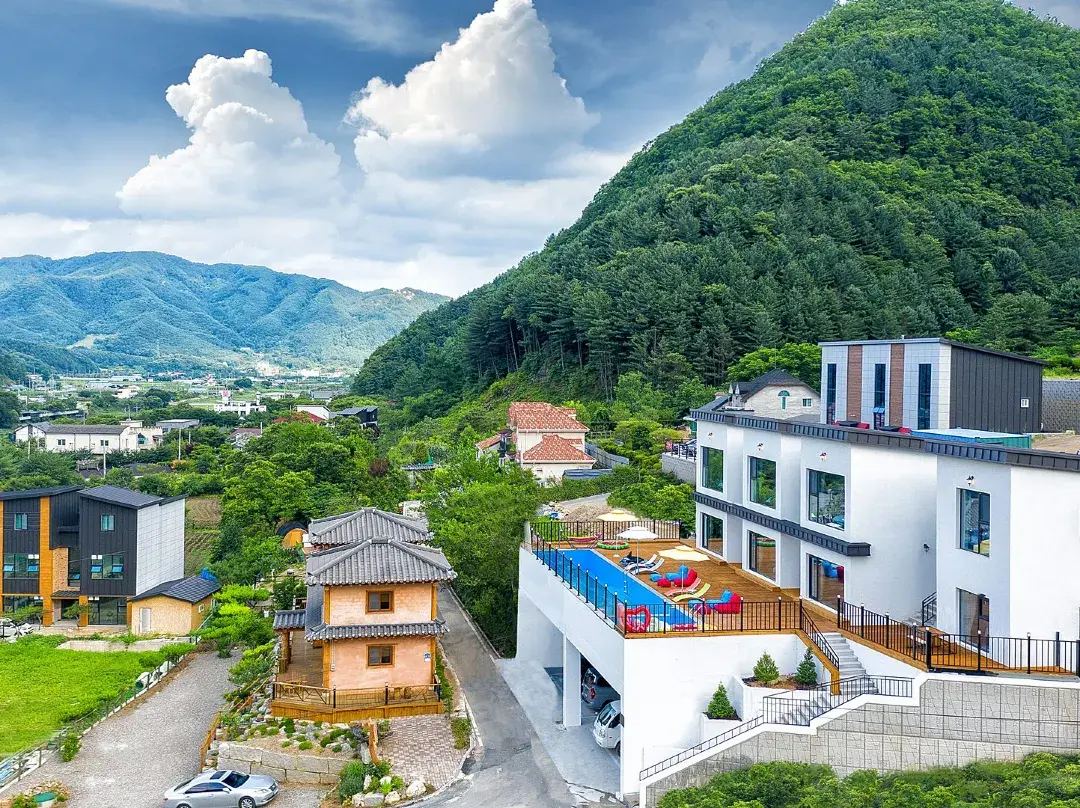 Gapyeong Casares Pension - Gapyeong-gun