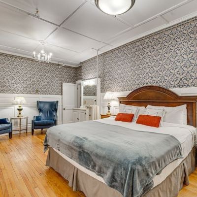 Family Suite With One King Bed And One Queen Bed Thayers Inn Promo Code