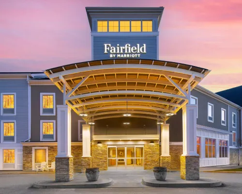 Fairfield Inn & Suites Cape Cod Hyannis Hotels in Barnstable