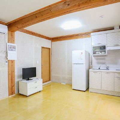 Room (6 pyeong)
