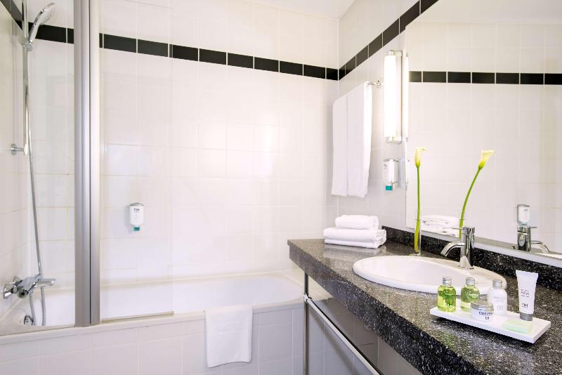 家庭房（2成人+2小童）