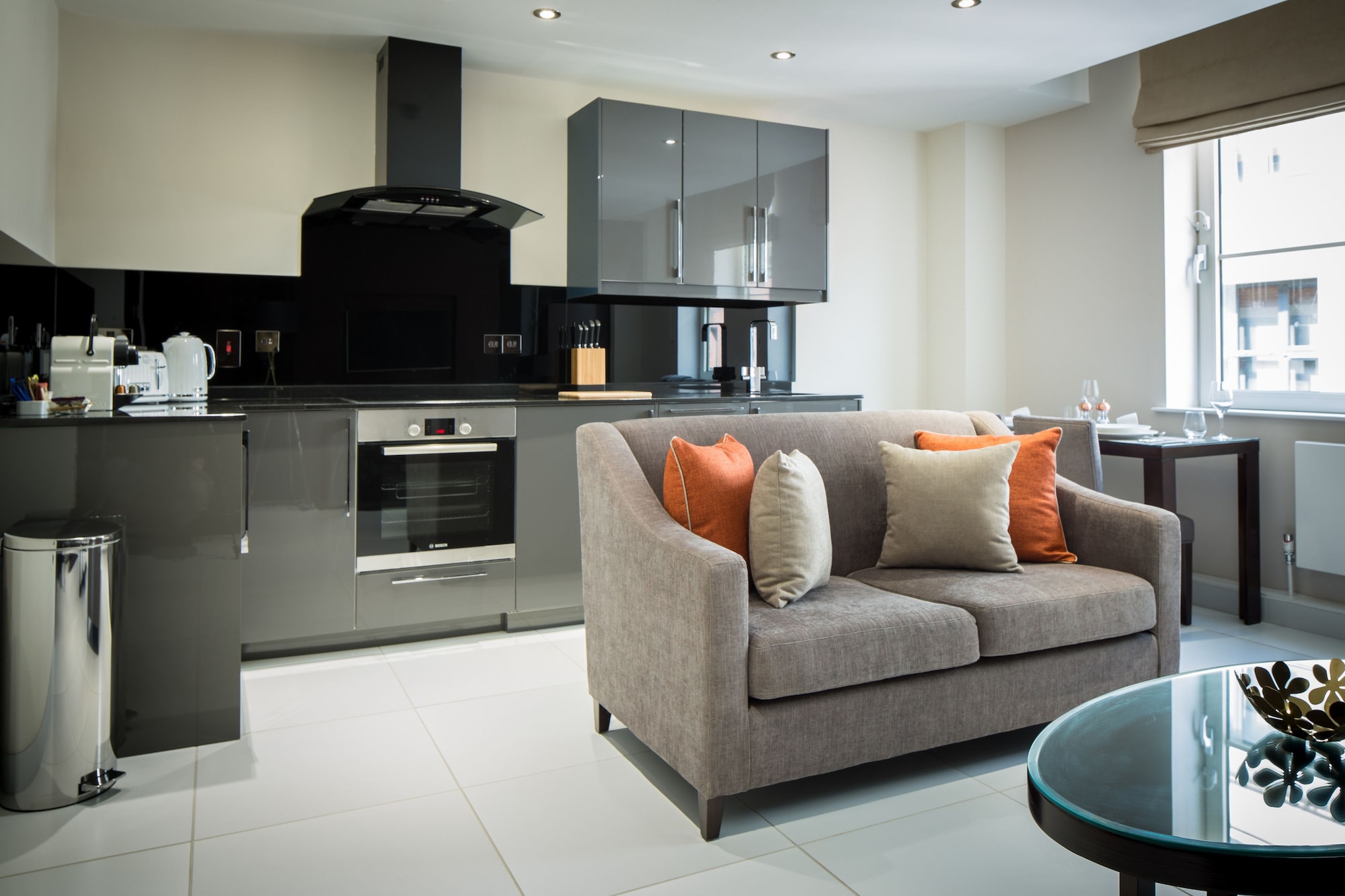 行政公寓， 1 间卧室， 厨房