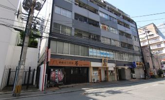 Hakata Apartment