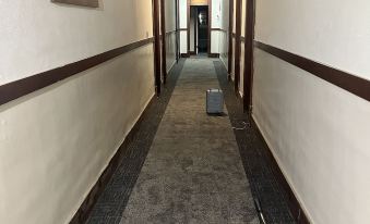Burge Hotel - Housity