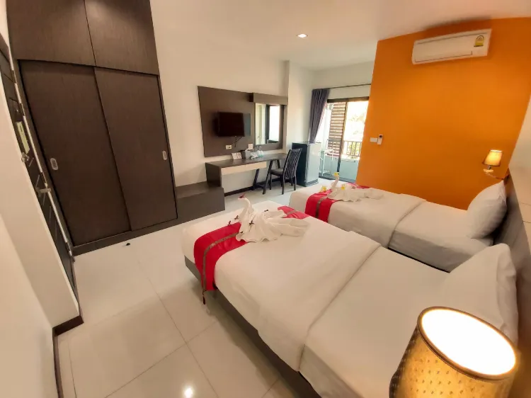 ห้องเตียงแฝด พร้อมห้องน้ำส่วนตัว