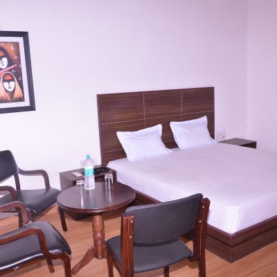 Deluxe Room with Air Conditioner