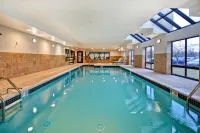 Hampton Inn & Suites Detroit-Canton