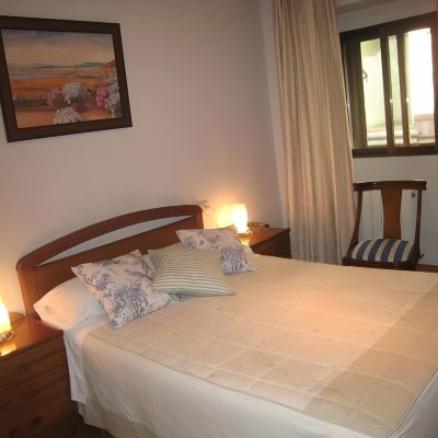Basic Triple Room Hostal San Isidro Promo Code