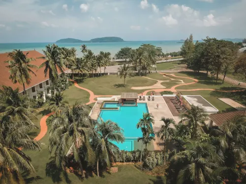 The Nouveau Chumphon Beach Resort and Golf