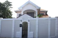 Liezel's B&B