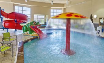 ClubHouse Hotel and Suites - Housity