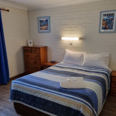 One-Bedroom Chalet Emu Beach Chalets Promo Code