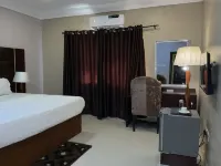 LIS Hotel and Suites Ξενοδοχεία στην πόλη 