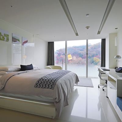 [Package] Deluxe Double River View + Outside Pool(Gold) + Beer&Snack + Summer Giveaway With Keyth 비스타 워커힐 서울 쿠폰
