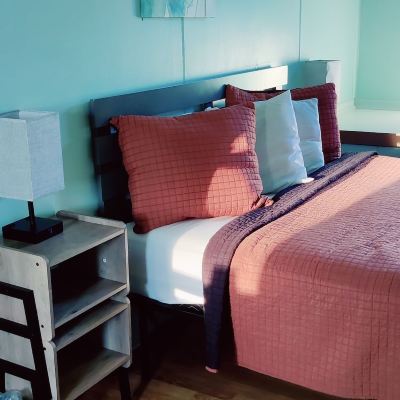 Superior Suite with Kitchen Hillcrest Inn Promo Code