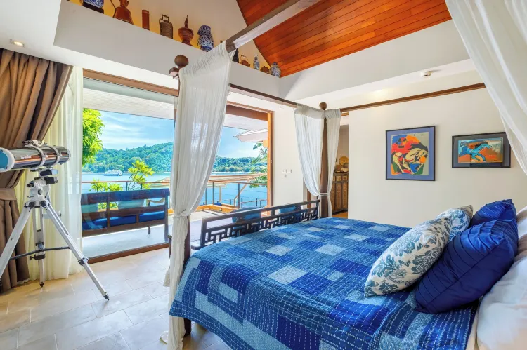 วิลลาพร้อมสระว่ายน้ำส่วนตัวและวิวทะเล