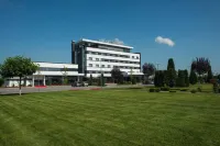 Emerald Hotel Hotels in 