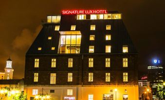 Signature Lux Hotel by Onomo, Waterfront