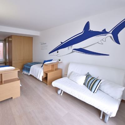 Twin Room, 3 Twin Beds, Private Bathroom, Sea View (Blue Shark)