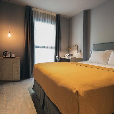 Standard Double Room Yurbban Trafalgar Hotel Promo Code