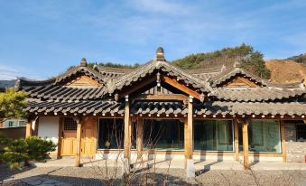Inje One Holiday Overnight Pension