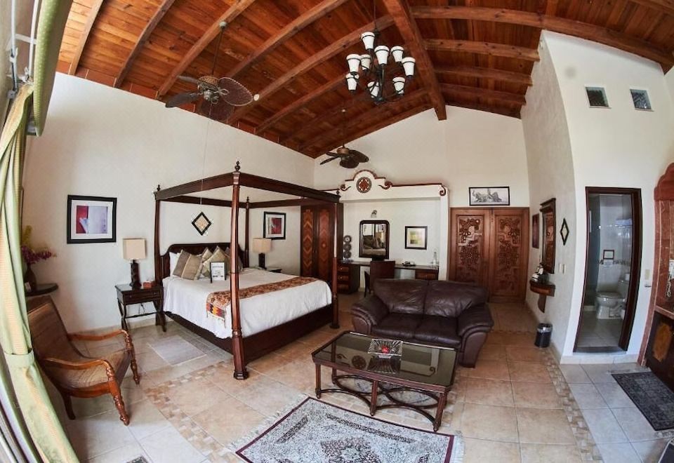 La Buena Vibra Retreat and Spa Hotel Adults Only Presidential Suite