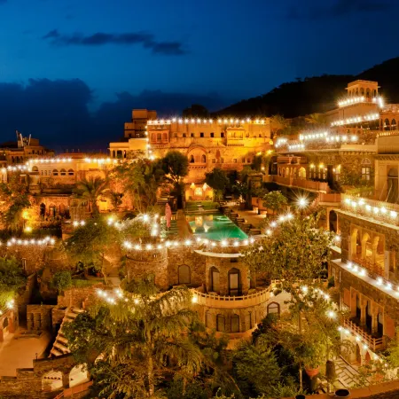 Neemrana Fort-Palace