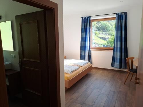 Brunnerhof Double Room with Mountain View
