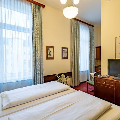 Classic Junior Suite Theaterhotel & Suites Wien Promo Code