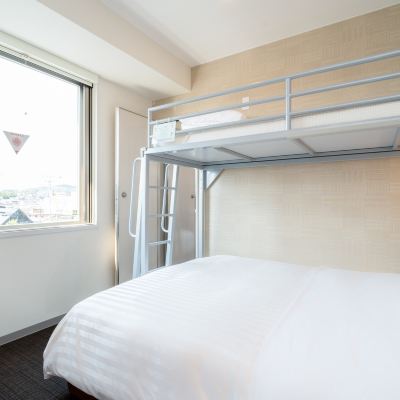 スタンダードコネクティングルーム(ベッド4台)(浴室) スーパーホテル熊本・山鹿 クーポン