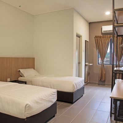 Economy Twin Room, 2 Twin Beds, Private Bathroom Kupon Hotel Ali Imran