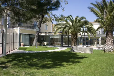 Regis Resort & Wellness Hotels in 
