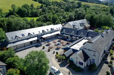 Loch Ness Bunk Inn Hotele w: 