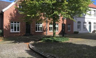 Hotel Restaurant Am Kring - Housity