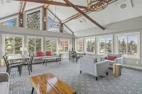 Basecamp Lodge Canmore