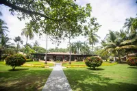 Sunset del Mar Beach Resort Hoteles en 
