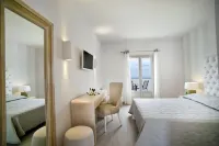 Santorini Palace