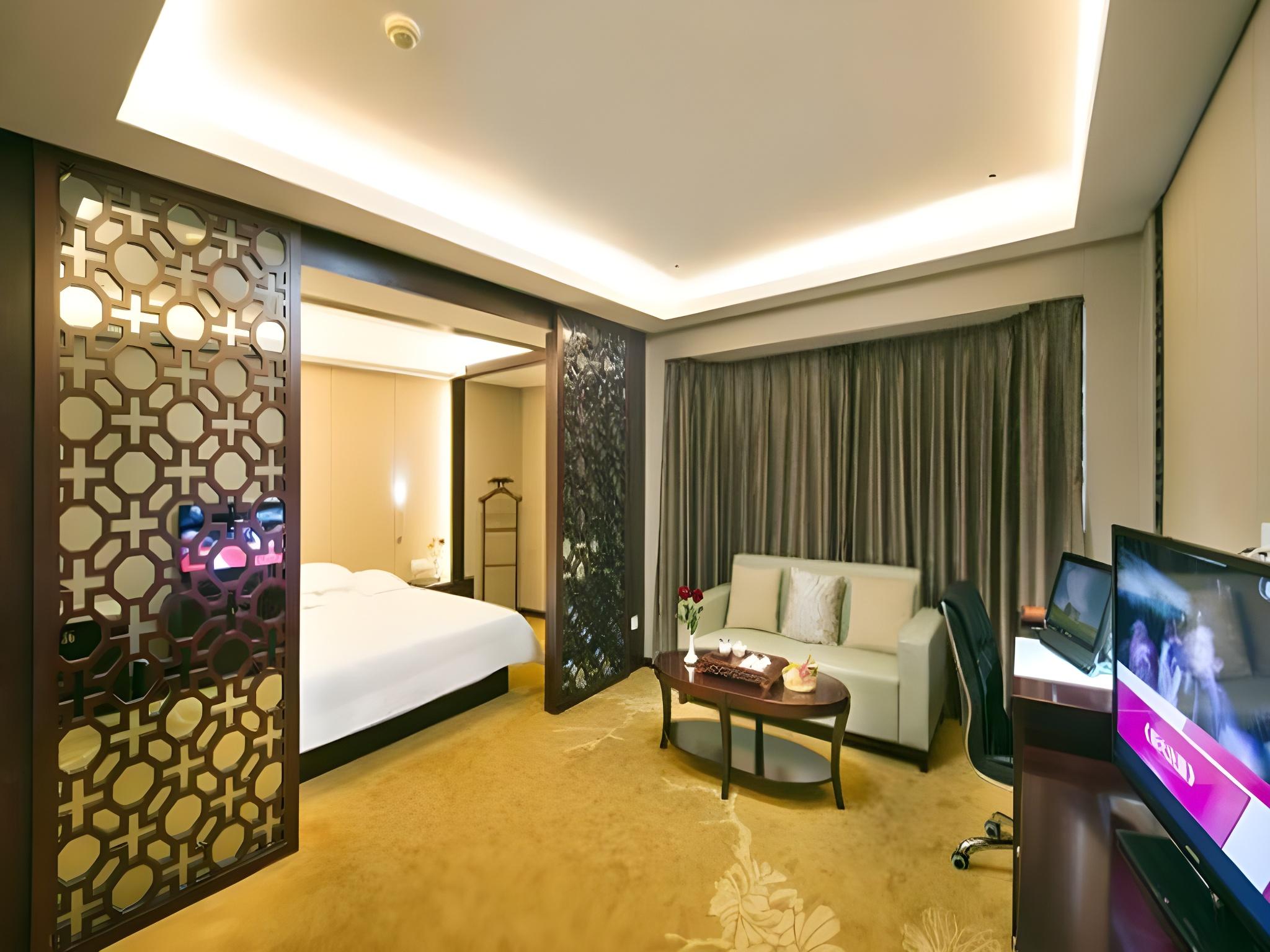 Overseas Chinese HotelAdvanced Suite