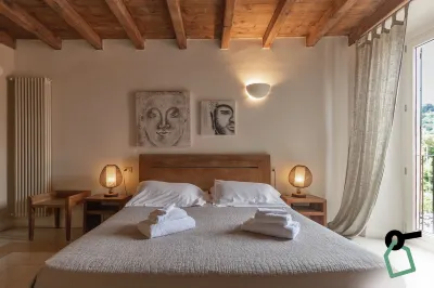 Hotiday Vezzano Ligure Hotel a 