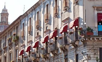 B&B Stesicoro InHabit - GuestHouse City Center - Housity