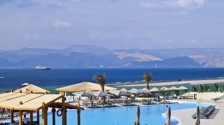 DoubleTree by Hilton Aqaba Exterior