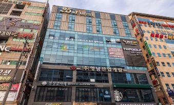 Changwon Sangnamdong 25th Street Hotel