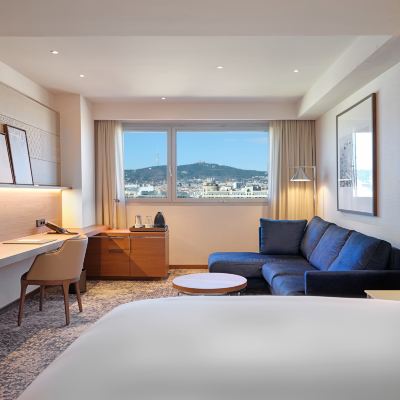 Classic King Room with City View