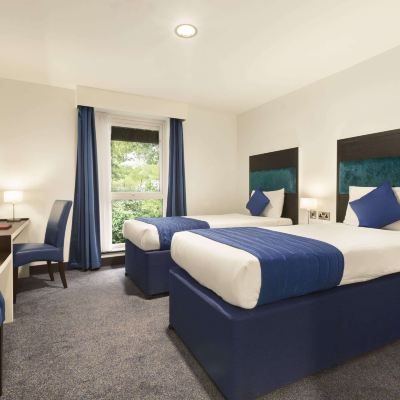 家庭房 牛津温德姆華美達酒店優惠