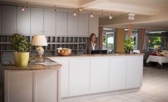 Kleinhuis Hotel Mellingburger Schleuse - Housity