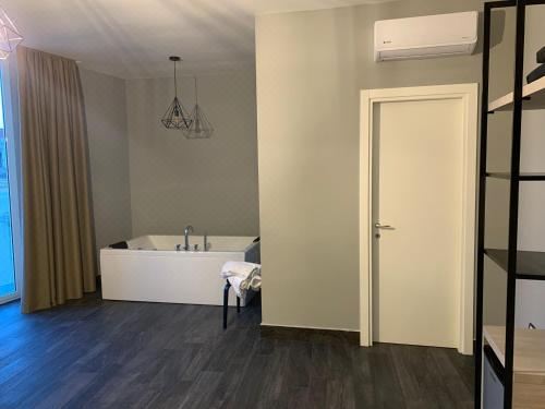 豪华双人或双床间 - 带spa浴缸